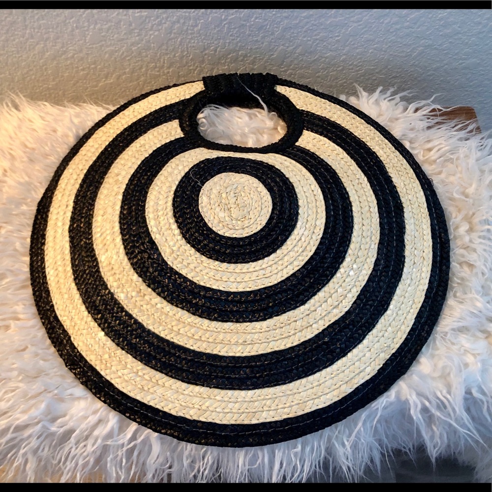 Anthropologie: Bullseye straw bag
